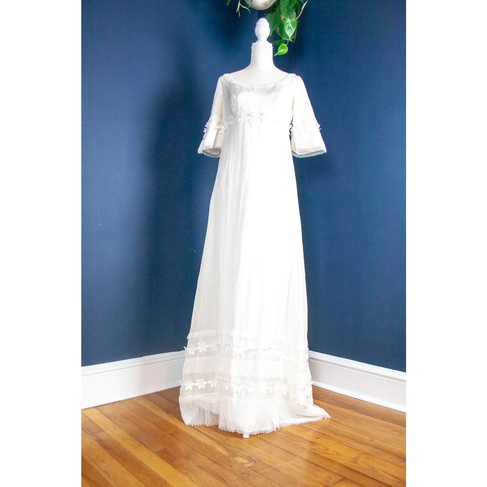Vintage Handmade 1960s Daisy Boho Wedding Dress